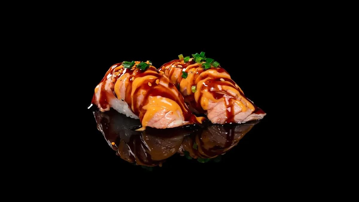 Kimchi lohinigiri 🌶️