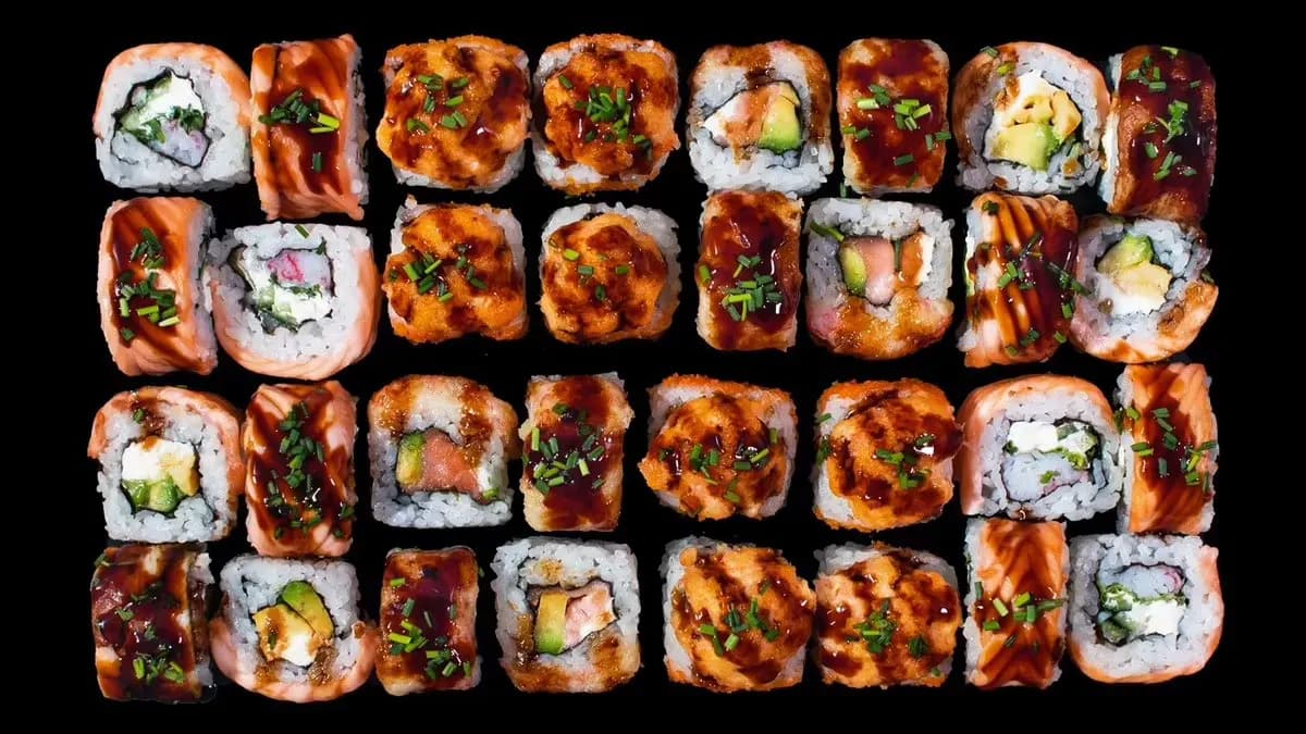 203. Mix Grill 32 kpl (UUSI)