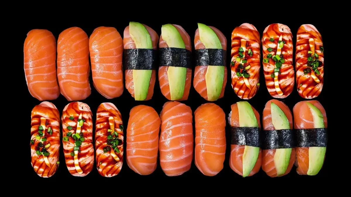 124. Iso lohinigirilajitelma 18 kpl