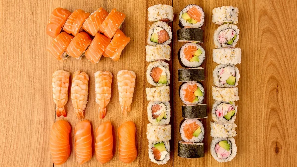 Nro 9. Tiger party platter 40 kpl ( NEW )