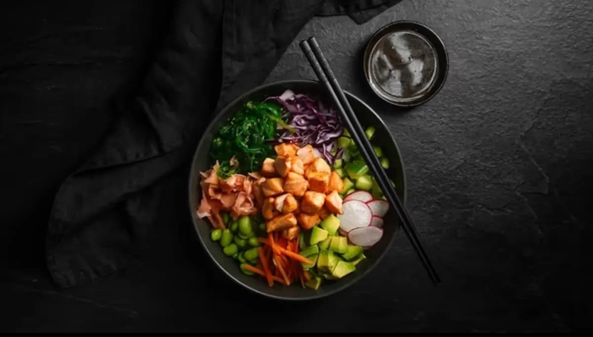 Flamed Salmon Poke Bowl