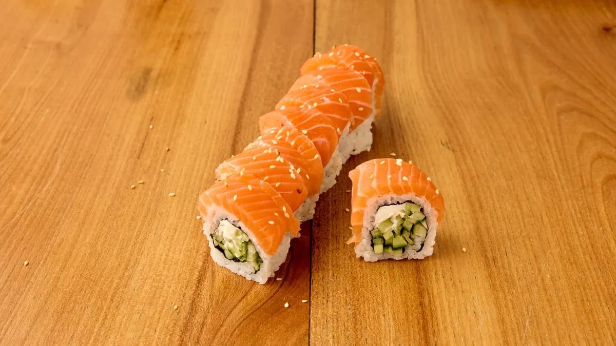 Fresh sushi maki 8kpl