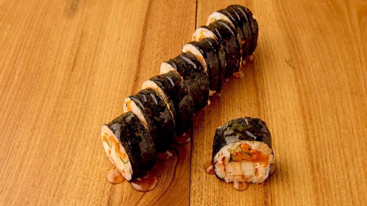 Spicy vegan maki 8kpl (L,G,V) 🔥