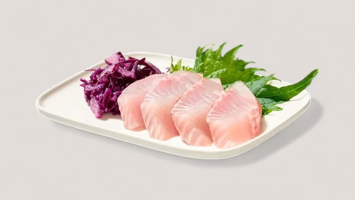 Whitefish sashimi 4pcs