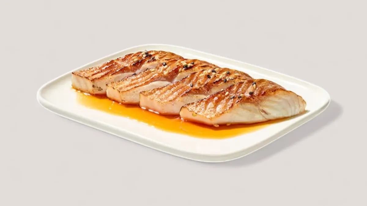 Grilled whitefish sashimi 4pcs