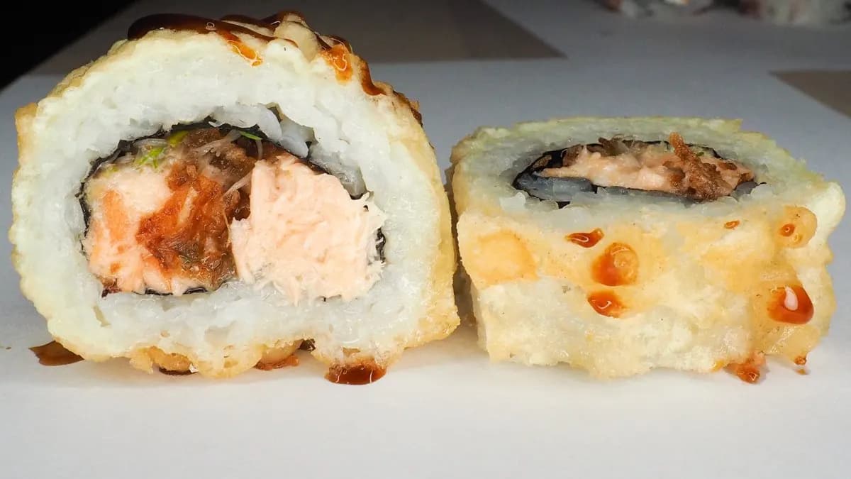 Crispy Salmon Tempura Roll