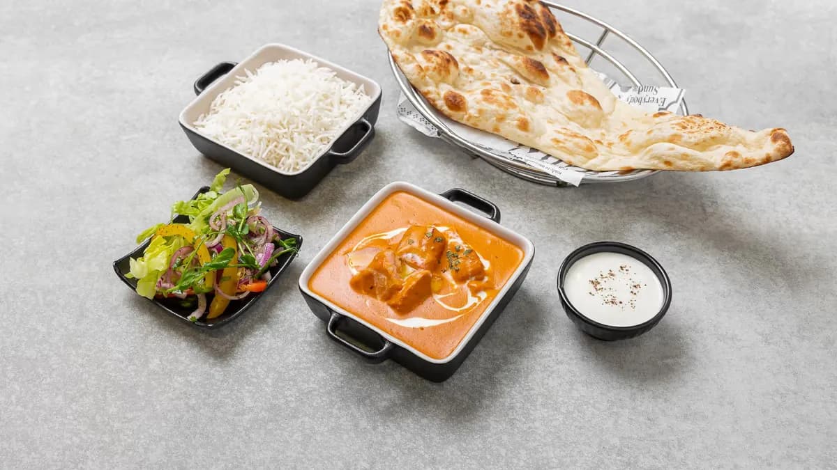 2 x Butter Chicken + valitse juoma