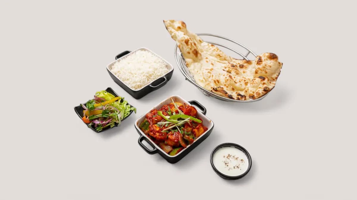 Chicken Jalfrezi (M, G) 🌶️🌶️🌶️ + Coke 0.33