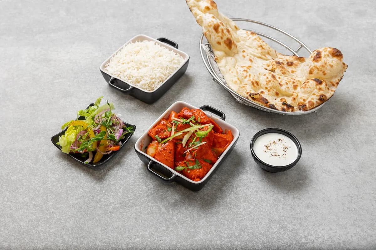 Chicken Tikka Masala + Valitse Juoma