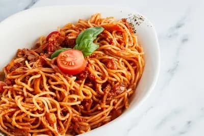 VEGAANINEN PASTA POMODORO (L)