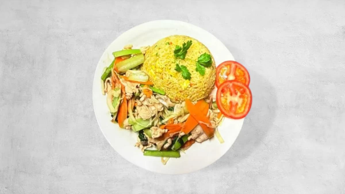 Fried rice with chicken