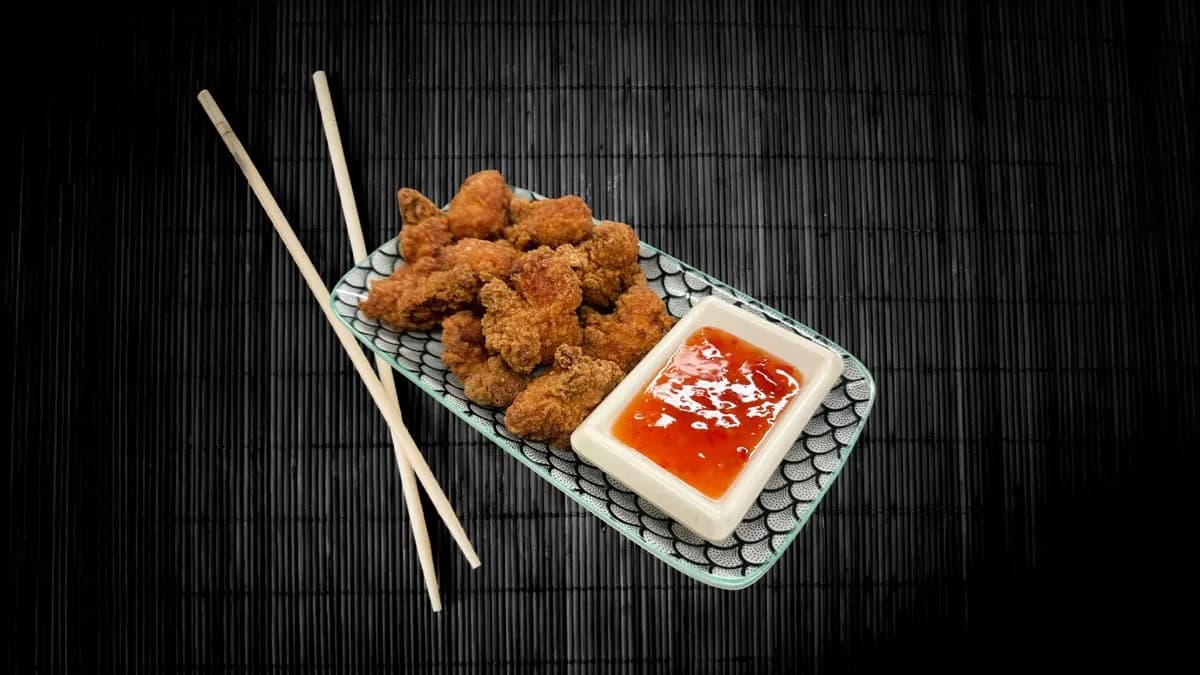 Japanese Karage (10pcs) /Japanilainen Kana Karaage (10kpl) / 日本唐扬鸡块 (10个)