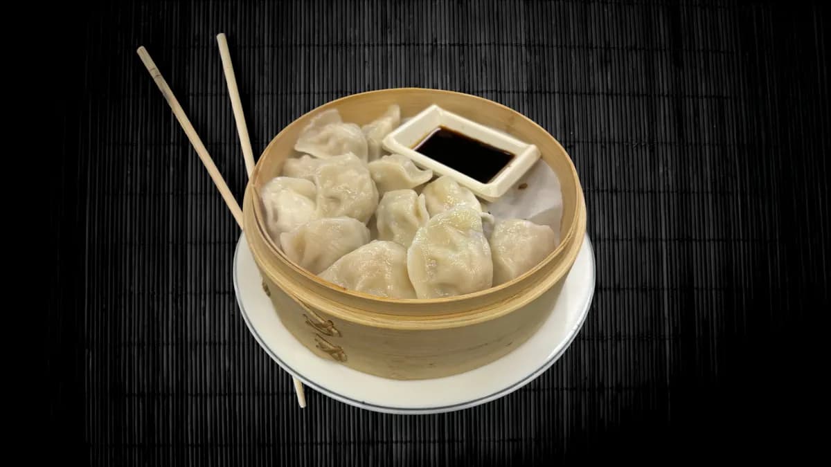 Steamed Dumplings (14pcs) / Höyrytetyt Dumplingeja (14kpl) / 蒸饺(14个)
