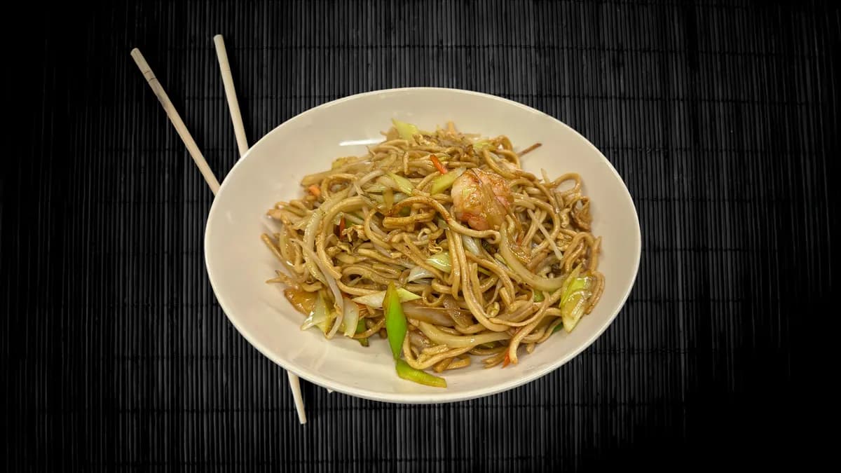 Fried Noodle / Paistetut Nuudelit / 炒面
