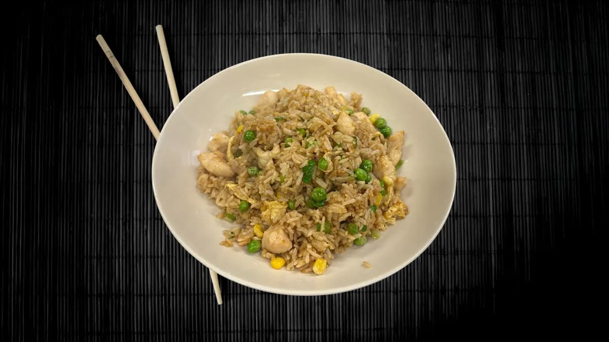 Fried Rice / Paistettu Riisiä / 炒饭