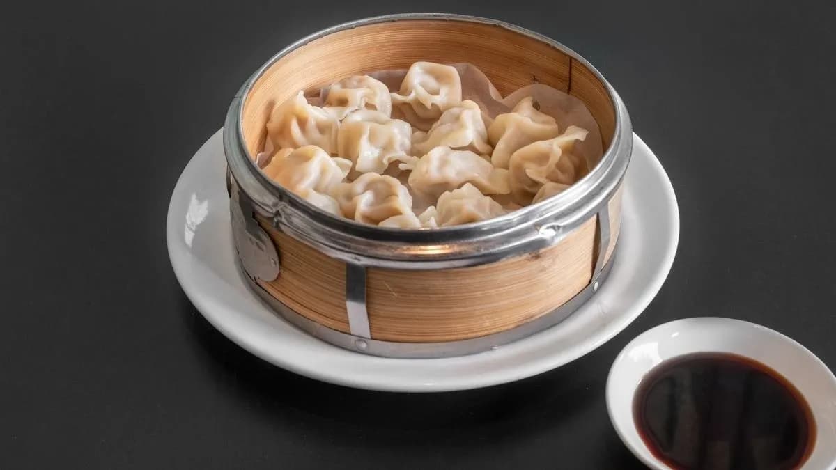 Steamed Dumplings Set / Höyrytetyt Dumplingeja Ateria / 蒸饺套餐