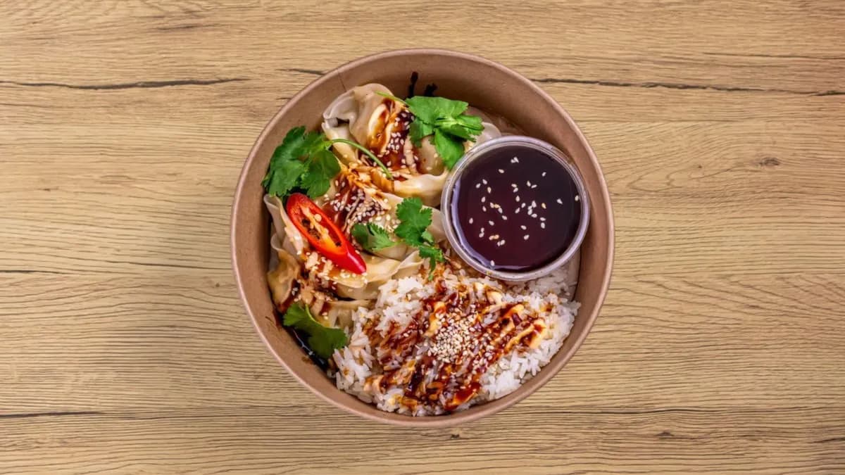 Kana Dumplingsit & Riisi