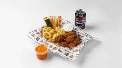 Iso boneless-siipiateria & limsatölkki